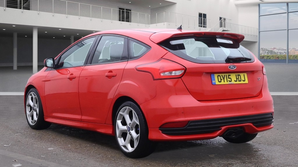 Used Ford Focus 2015 for sale - 76696302: Photo 3