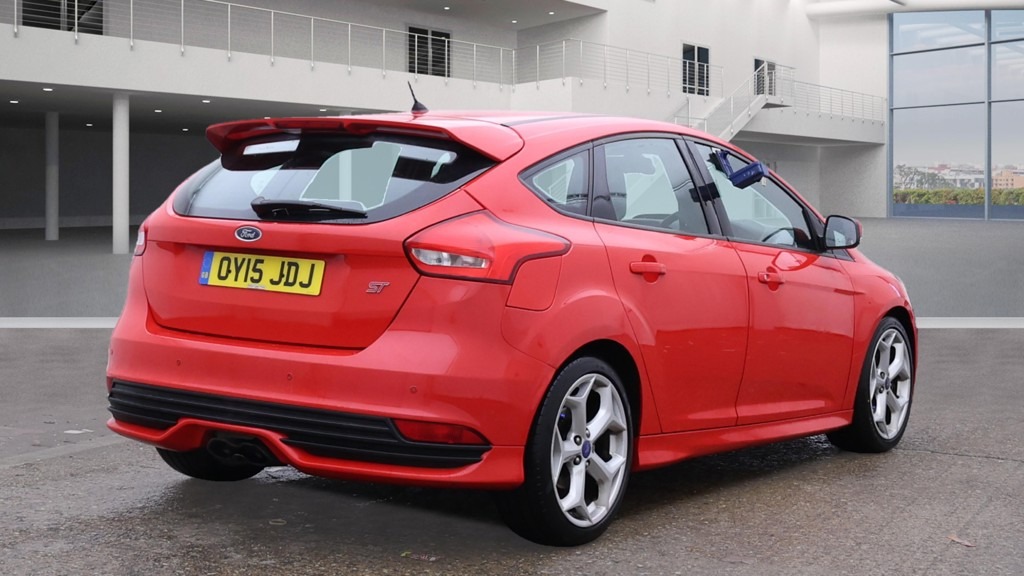 Used Ford Focus 2015 for sale - 76696302: Photo 4