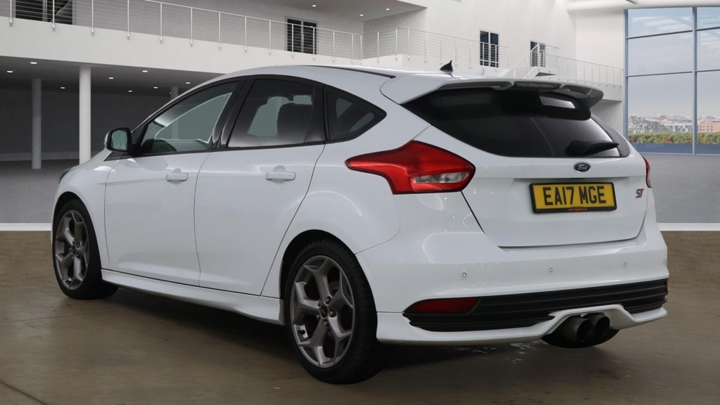 Used Ford Focus 2017 for sale - 76507373: Photo 3