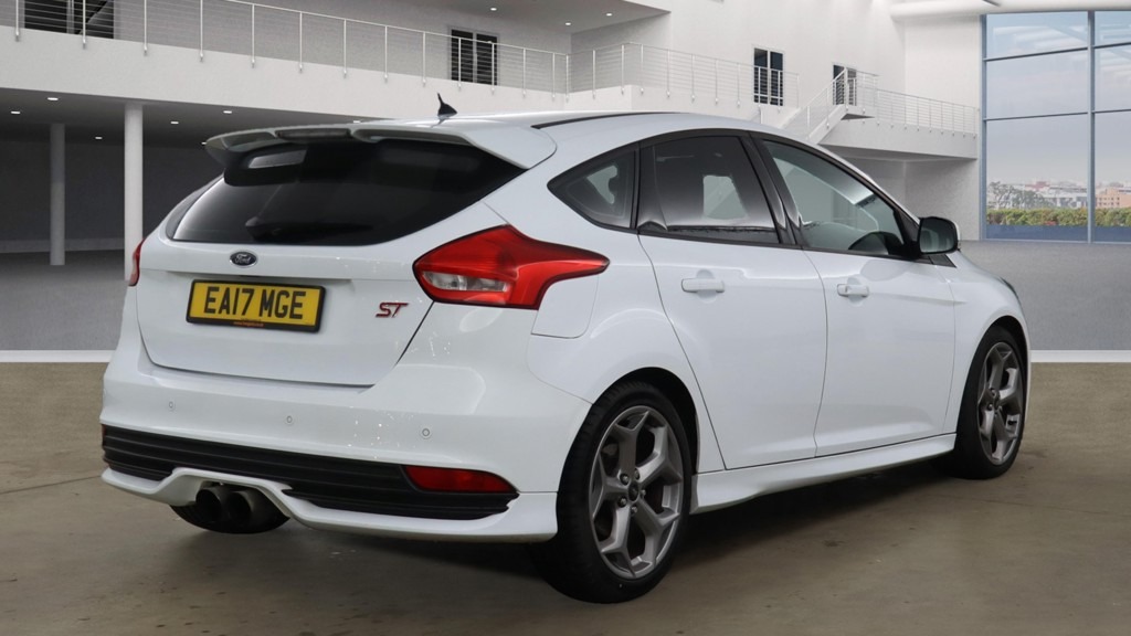 Used Ford Focus 2017 for sale - 76507373: Photo 4