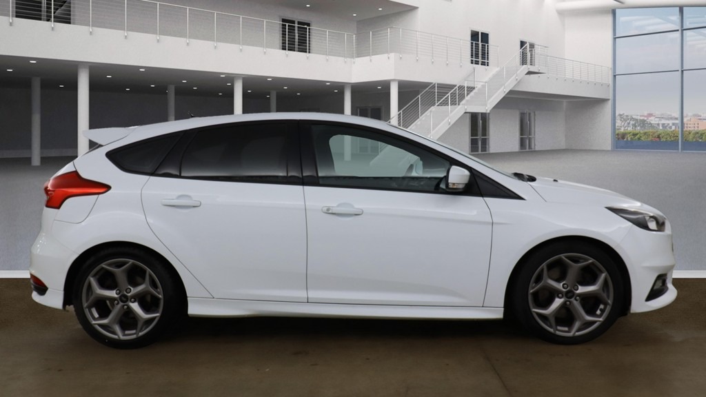 Used Ford Focus 2017 for sale - 76507373: Photo 5