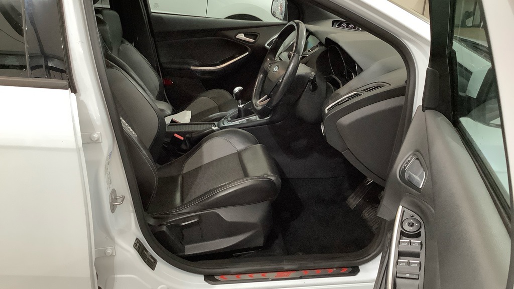 Used Ford Focus 2017 for sale - 76507373: Photo 8