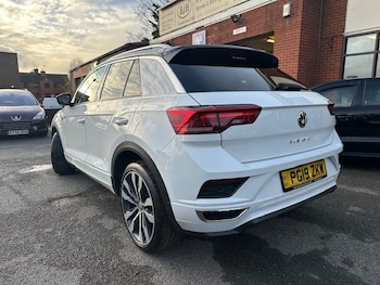 Used Volkswagen T-Roc 2019 for sale - 76792426: Photo