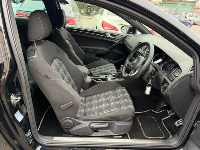 Used Volkswagen Golf 2013 for sale - 77789221: Photo 5