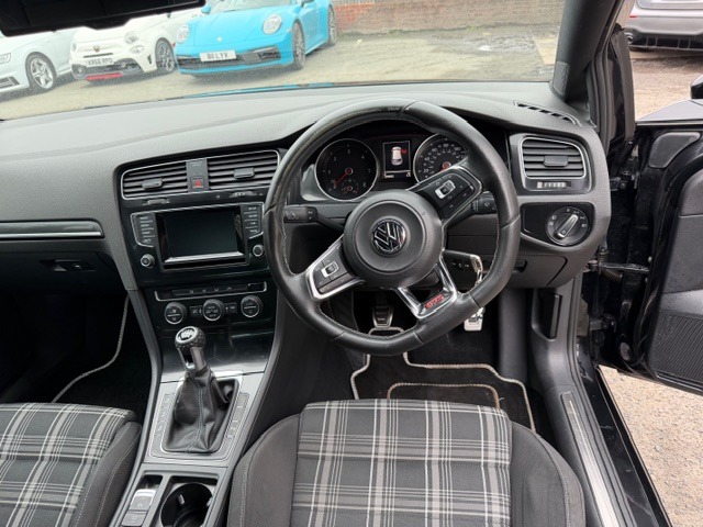 Used Volkswagen Golf 2013 for sale - 77789221: Photo 6