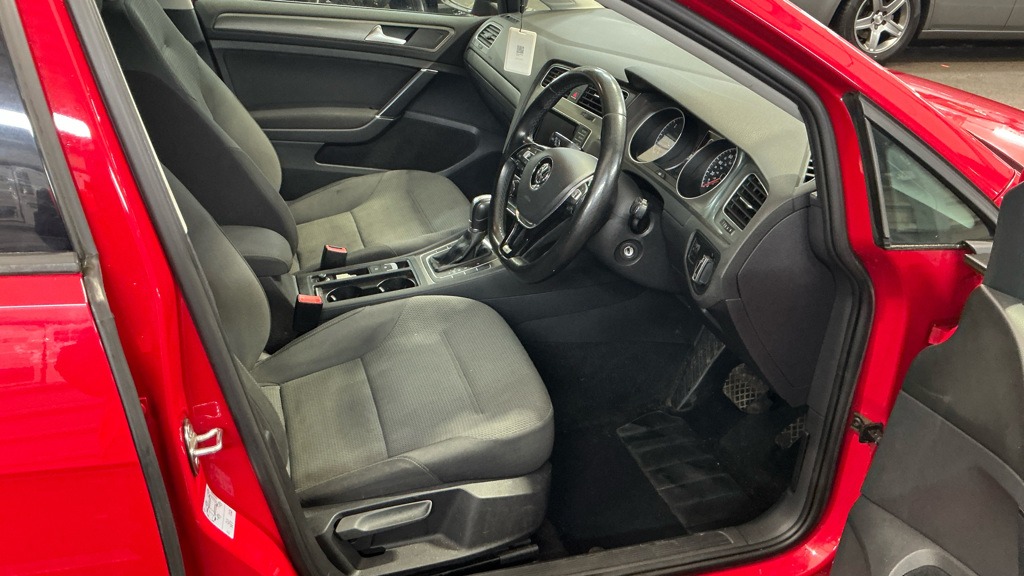 Used Volkswagen Golf 2013 for sale - 77168686: Photo 10