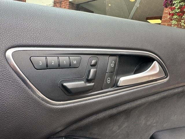 Used Mercedes-Benz GLA 2015 for sale - 77983478: Photo 9