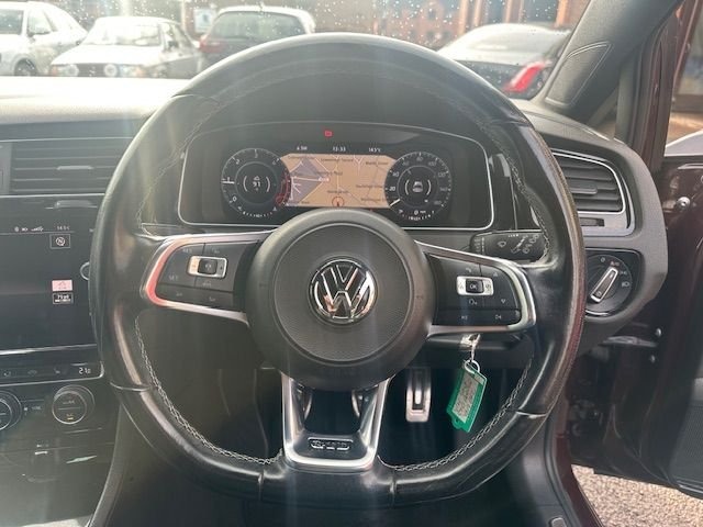 Used Volkswagen Golf 2017 for sale - 76626745: Photo 9