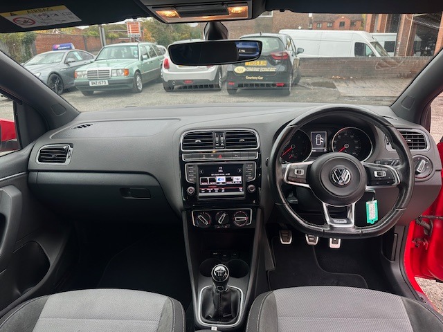 Used Volkswagen Polo 2015 for sale - 76403380: Photo 6