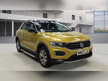 Used Volkswagen T-Roc 2018 for sale - 78039955: Photo