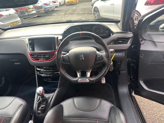 Used Peugeot 208 2014 for sale - 76859973: Photo 6