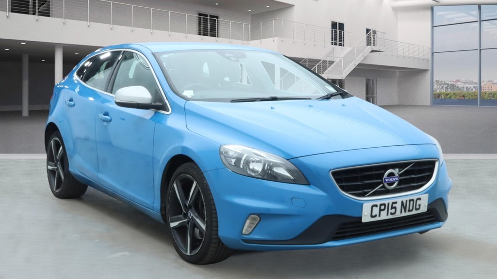 Used Volvo V40 2015 for sale - 76653349: Photo 3