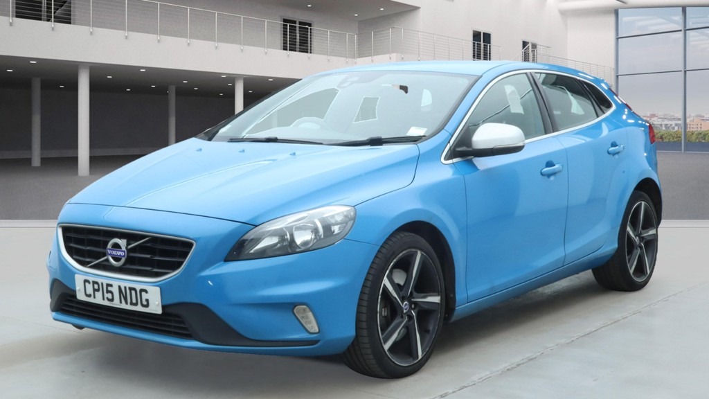 Used Volvo V40 2015 for sale - 76653349: Photo 4
