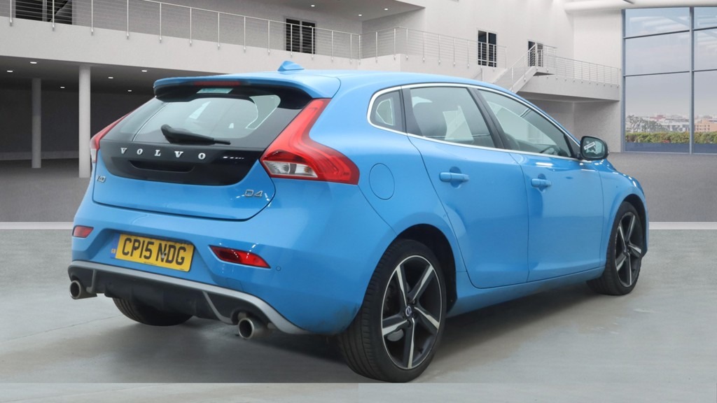 Used Volvo V40 2015 for sale - 76653349: Photo 6