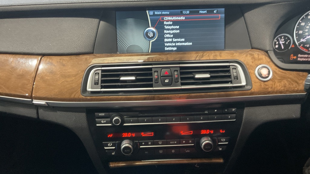 Used BMW 7 Series 2010 for sale - 76638062: Photo 8