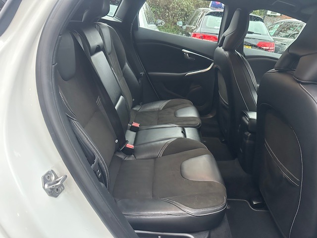 Used Volvo V40 2015 for sale - 76845059: Photo 7