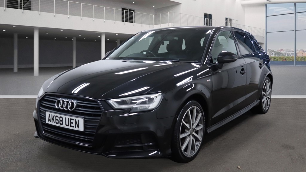 Used Audi A3 2018 for sale - 77323498: Photo 2