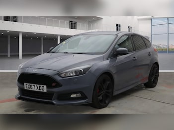 Used Ford Focus 2017 for sale - 76940063: Photo