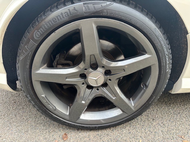 Used Mercedes-Benz SLK 2011 for sale - 76613686: Photo 9