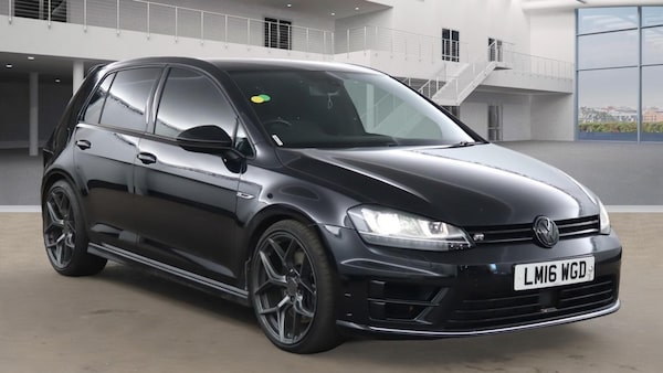 Used Volkswagen Golf 2016 for sale - 76263688: Photo 1