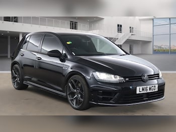2016 (16) - 2016 16-Reg VW Golf 2.0 TSI R 5dr DSG Auto,DEEP PEARL BLACK,DYNAUDIO!!!