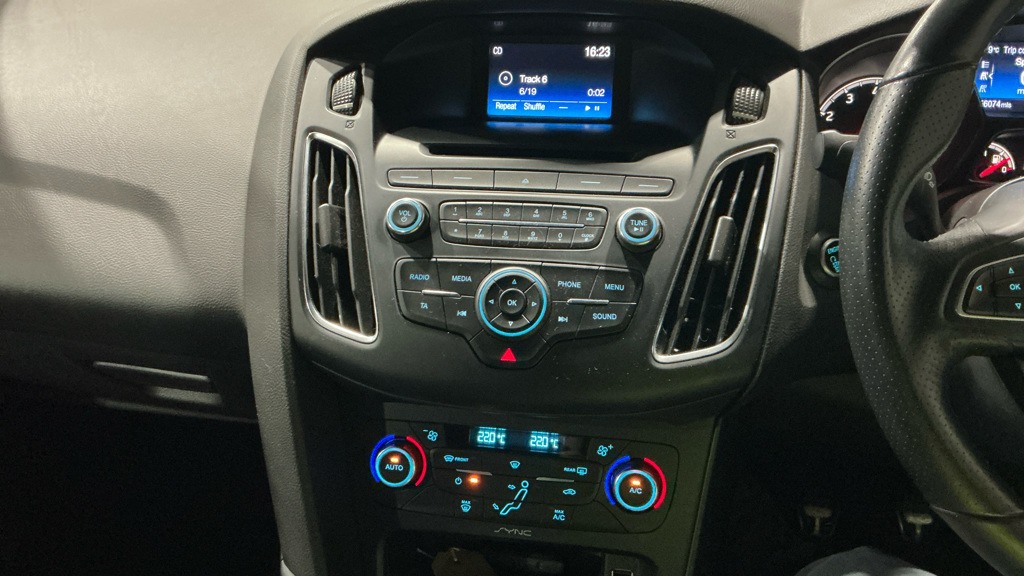 Used Ford Focus 2015 for sale - 77687383: Photo 12