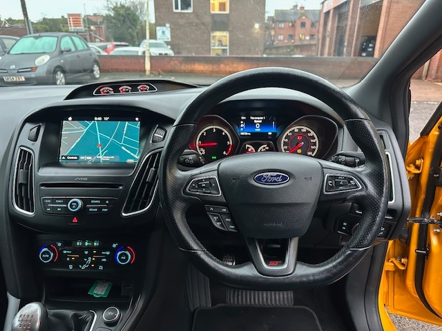 Used Ford Focus 2017 for sale - 76946843: Photo 12