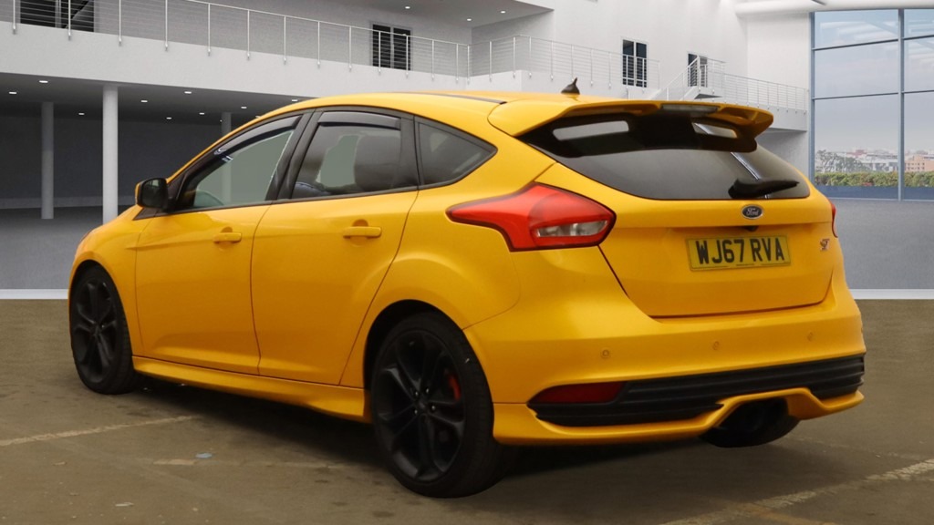 Used Ford Focus 2017 for sale - 76946843: Photo 5