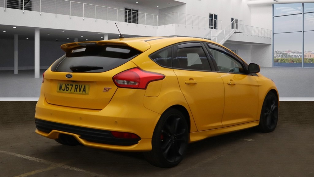 Used Ford Focus 2017 for sale - 76946843: Photo 6