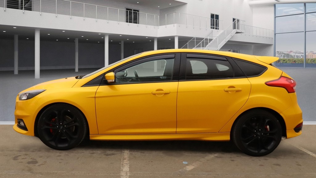 Used Ford Focus 2017 for sale - 76946843: Photo 8