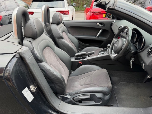 Used Audi TT 2010 for sale - 77490245: Photo 6