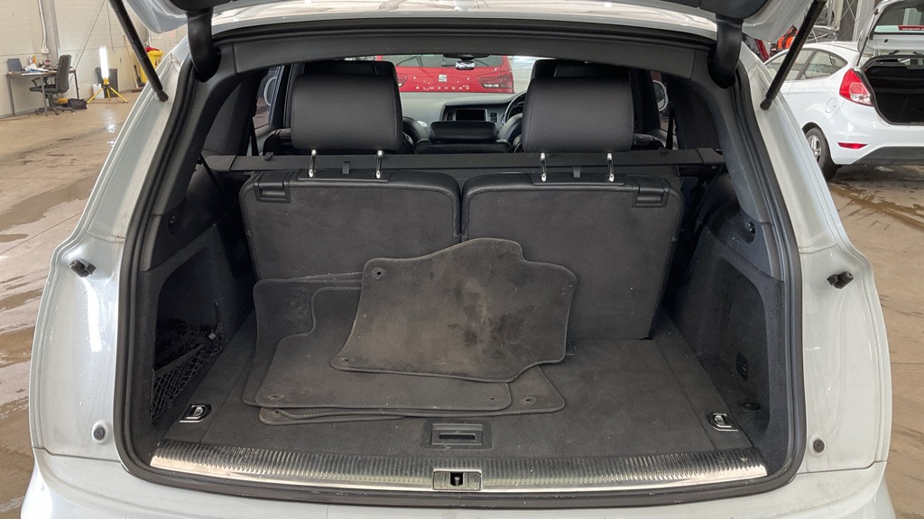 Used Audi Q7 2014 for sale - 77996871: Photo 9