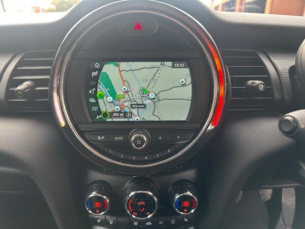 Used MINI Hatch 2018 for sale - 76128861: Photo 8