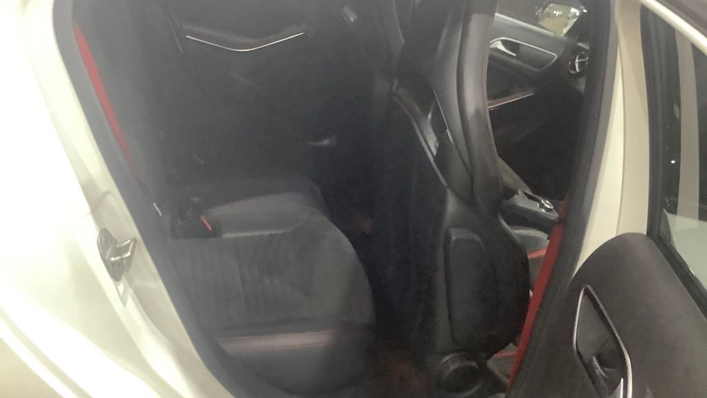 Used Mercedes-Benz A-Class 2015 for sale - 76748358: Photo 5