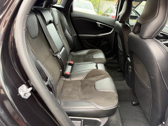 Used Volvo V40 2018 for sale - 78038705: Photo 8