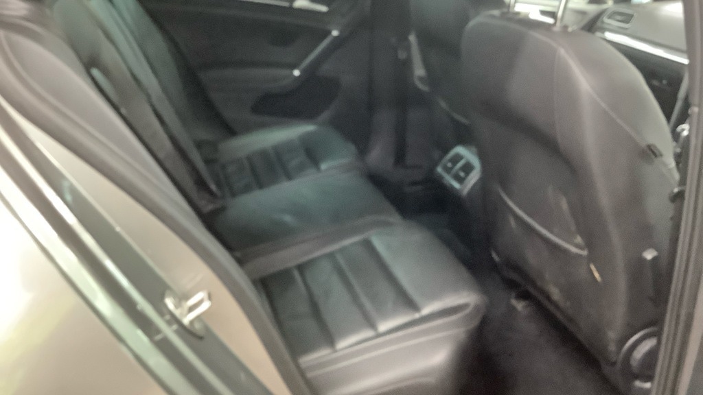 Used Volkswagen Golf 2014 for sale - 77649708: Photo 10