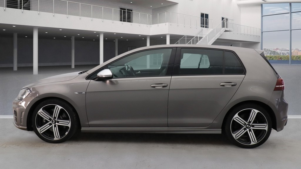 Used Volkswagen Golf 2014 for sale - 77649708: Photo 9
