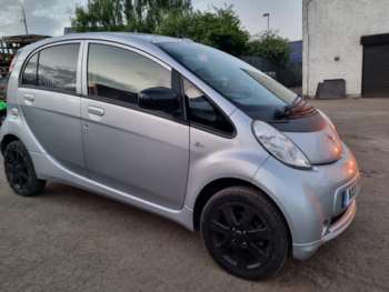 2011 (11) - ION 5-Door