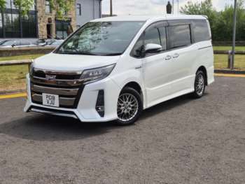 Used Toyota Noah 2018 for sale - 74908749: Photo