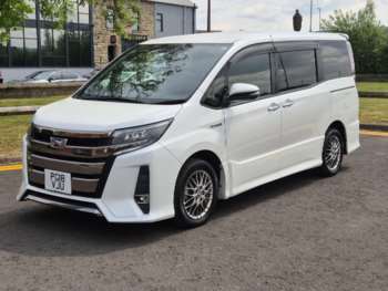 Used Toyota Noah 2018 for sale - 74908749: Photo