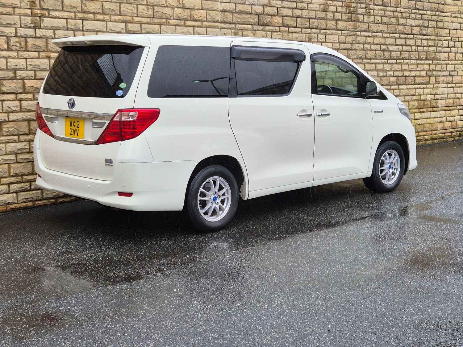 Used Toyota Alphard 2024 for sale - 77926957: Photo 20