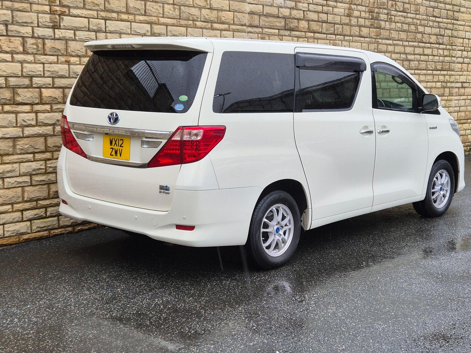Used Toyota Alphard 2024 for sale - 77926957: Photo 22