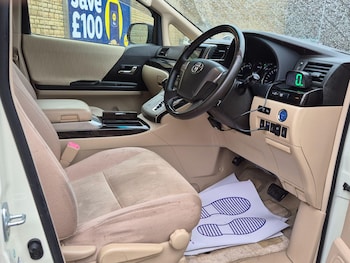 Used Toyota Alphard 2012 for sale - 77926957: Photo