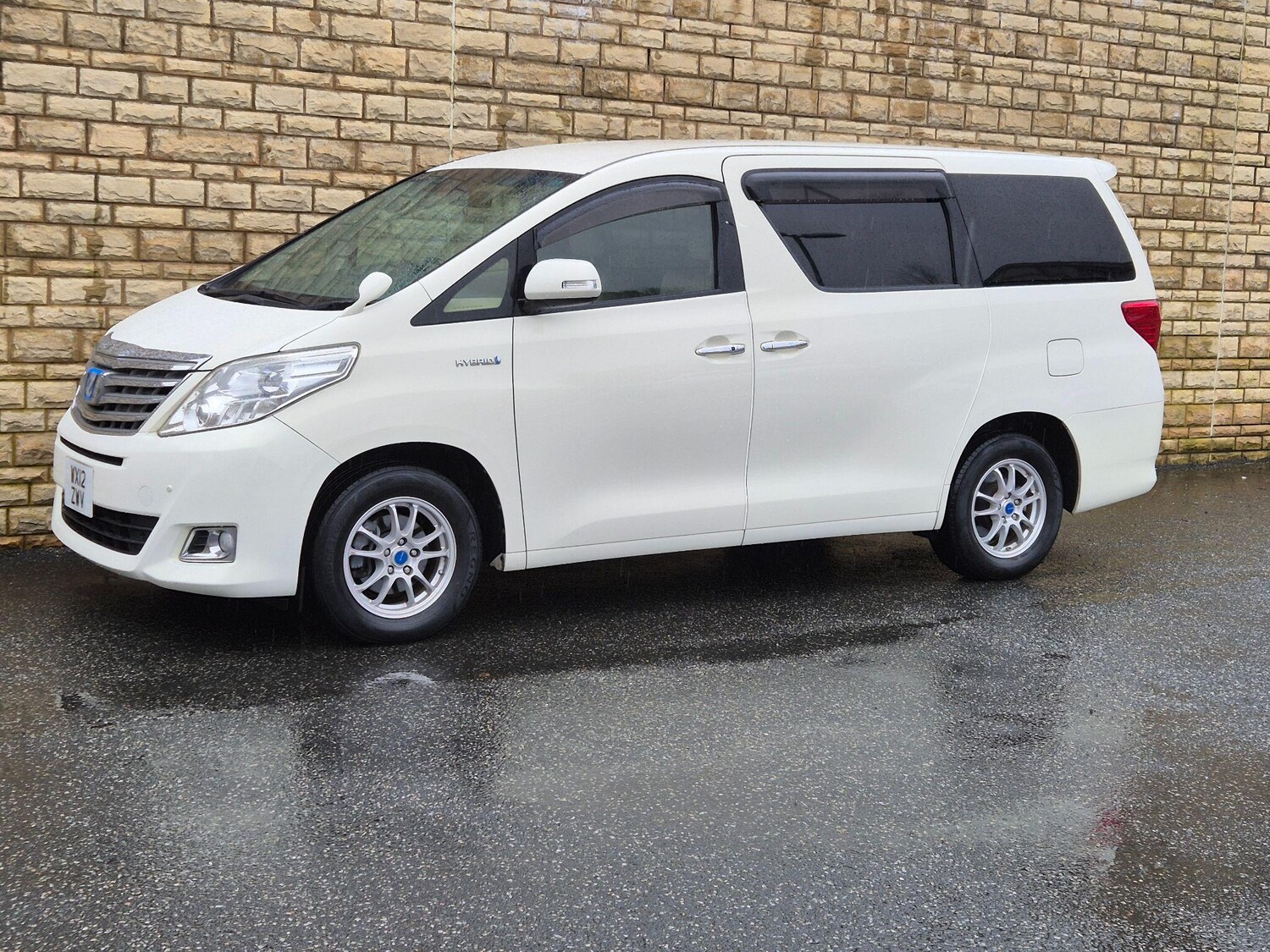 Used Toyota Alphard 2024 for sale - 77926957: Photo 35