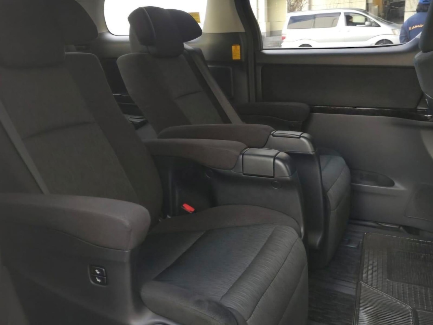 Used Toyota Vellfire for sale - 77957393: Photo 9