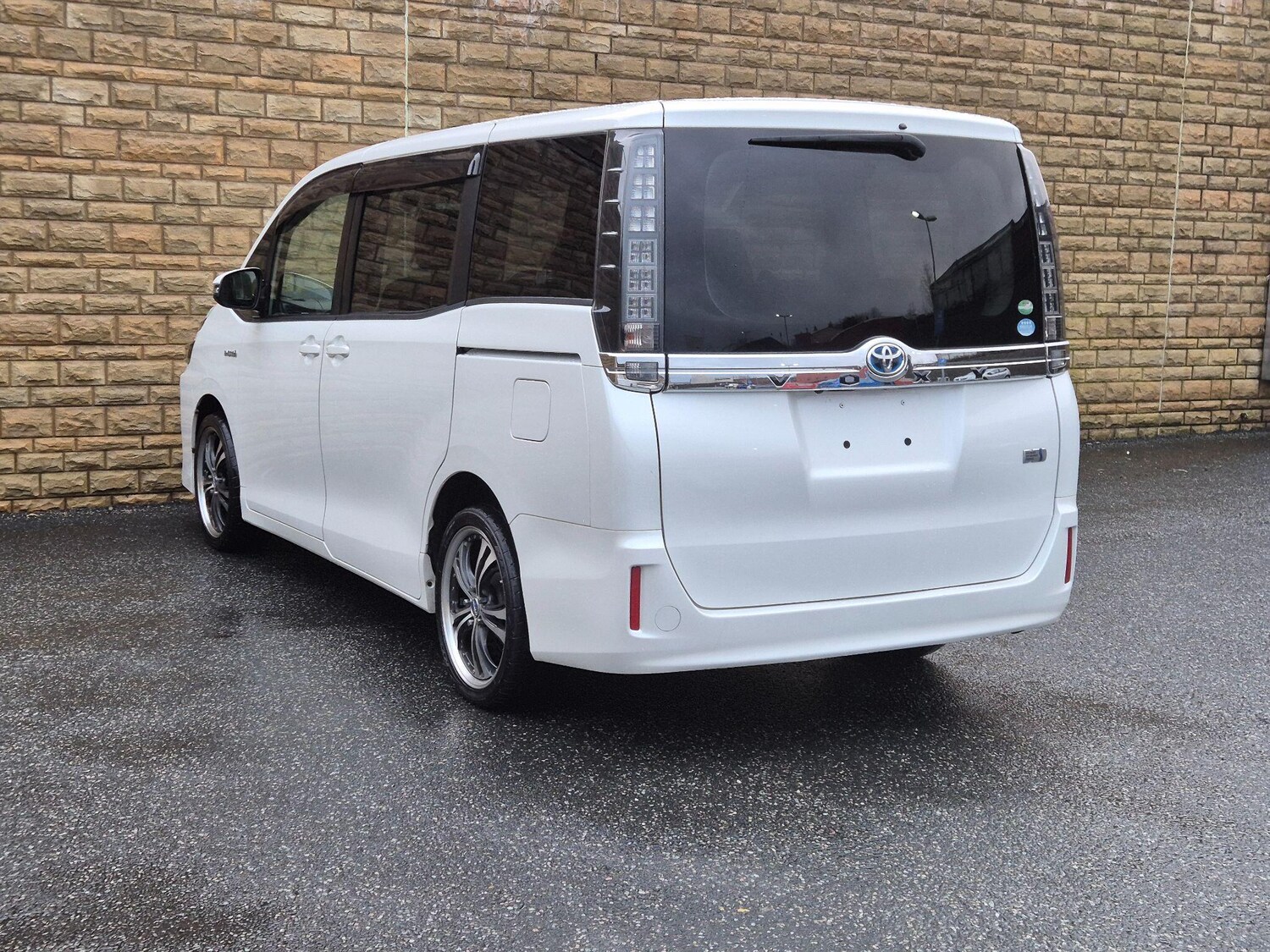 Used Toyota Noah 2026 for sale - 77926956: Photo 23