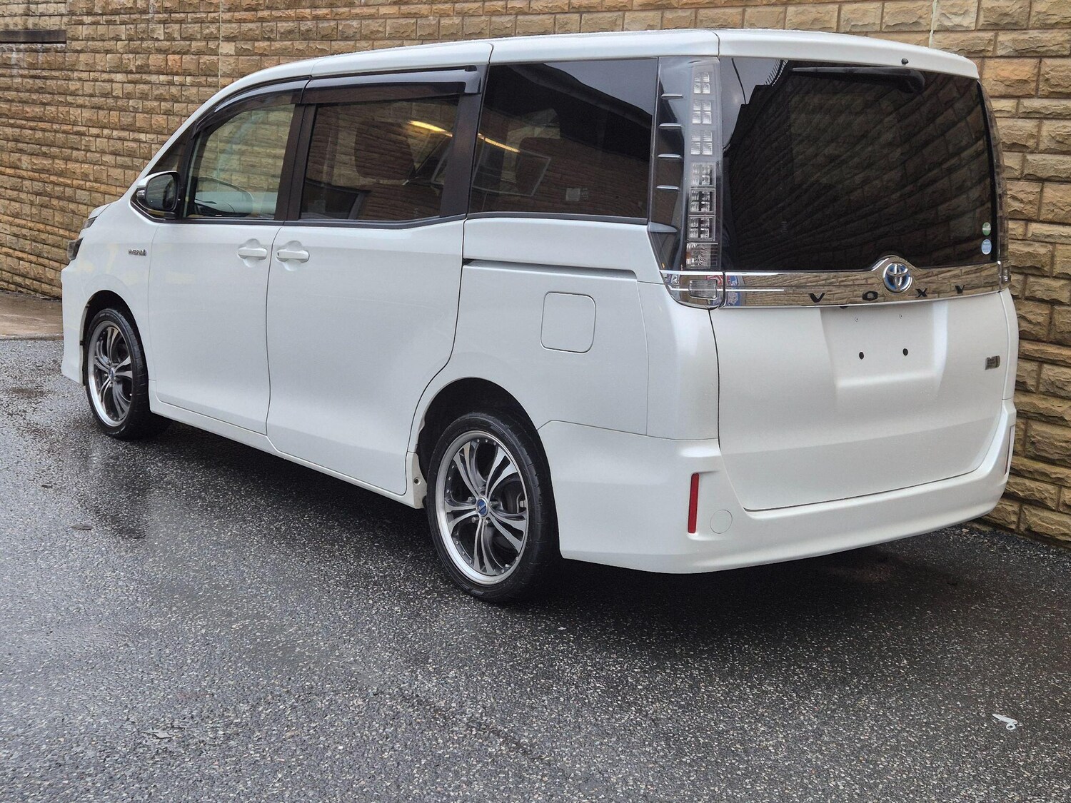 Used Toyota Noah 2026 for sale - 77926956: Photo 25