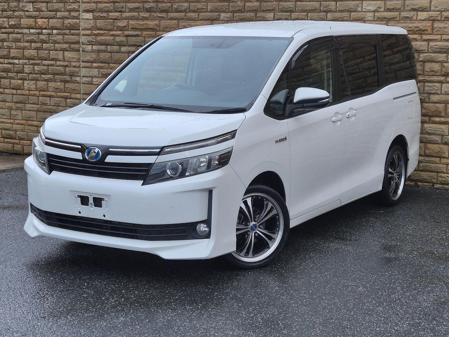 Used Toyota Noah 2026 for sale - 77926956: Photo 3