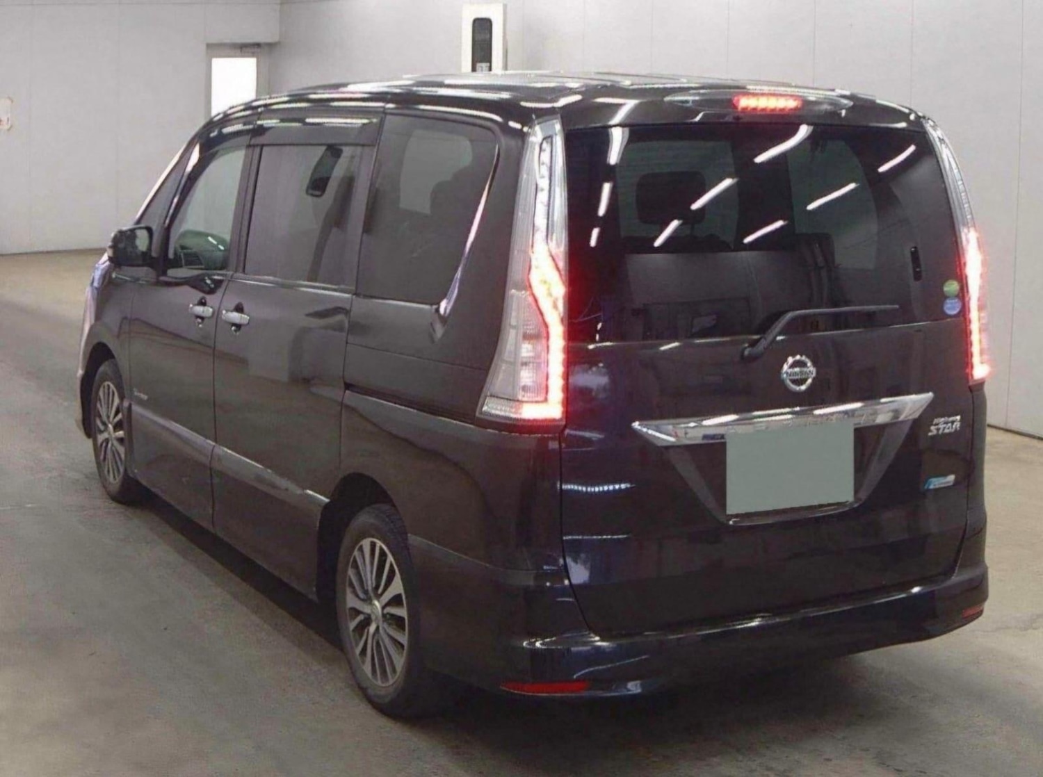 Used Nissan Serena for sale - 78127281: Photo 4