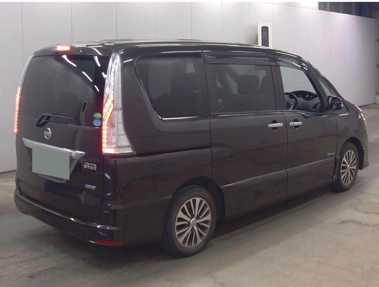 Used Nissan Serena for sale - 78127281: Photo 5